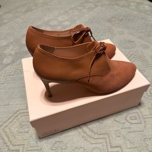 Brand new Women’s Gorgeous boots size 9.5 style name therese color brick 🧱